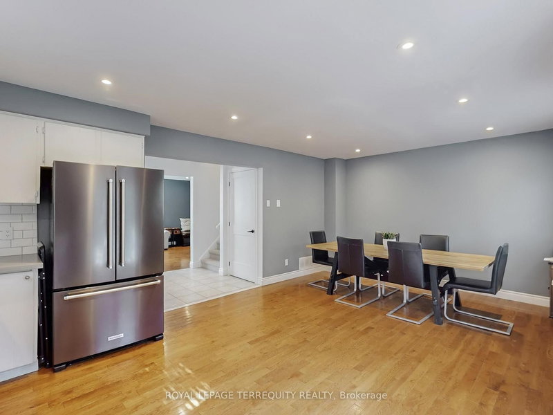 623 Beaver Crt, Milton, L9T 4A8 | Image 3