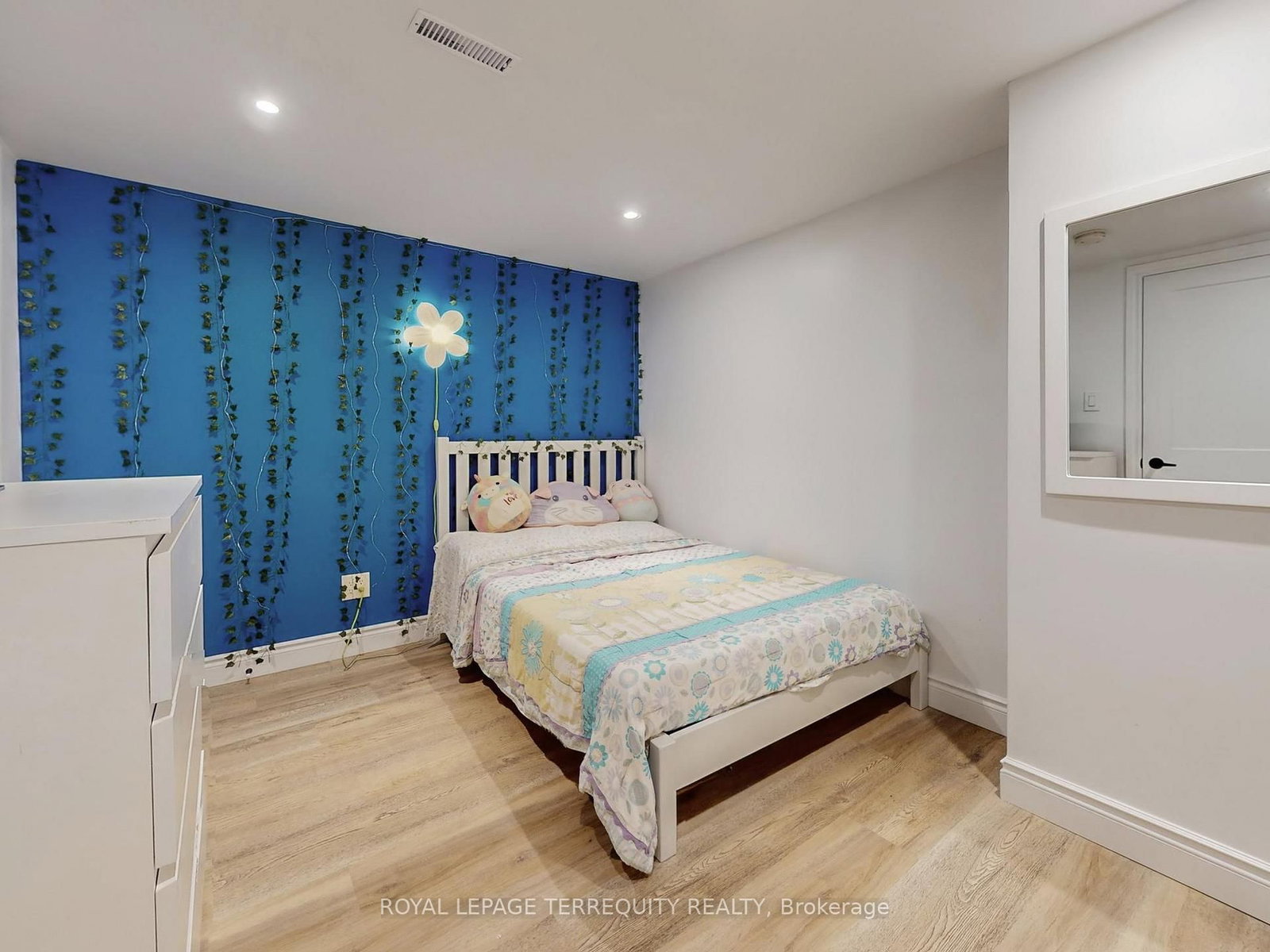 Semi-Detached House for sale at 623 Beaver Court, Milton, Ontario, L9T 4A8 - Timberlea - MLS: W12934742