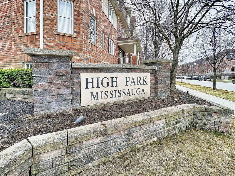 5 - 750 Neighbourhood Circ, Mississauga, L5B 0B7 | Image 2