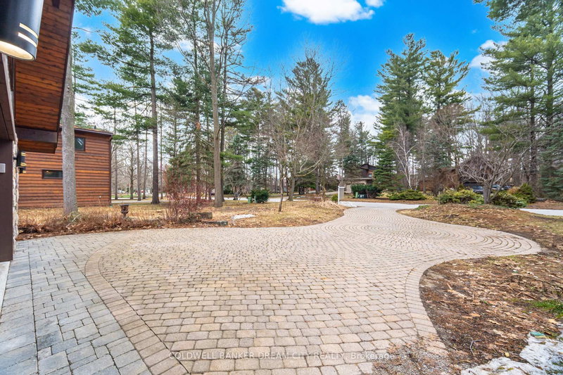 43 Olivers Lane, Caledon, L7C 1G5 | Image 3