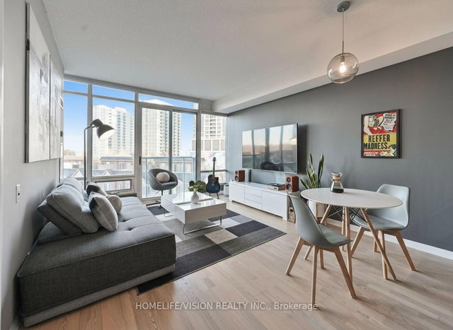 508 - 15 Windermere Avenue