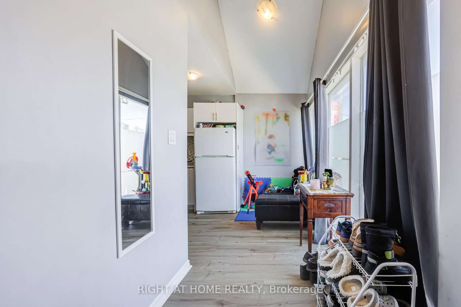 519 Rogers Road - Photo 6