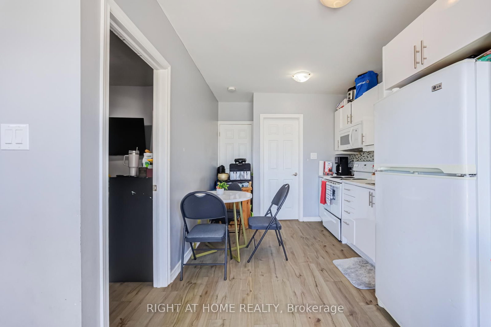 519 Rogers Road - Photo 8