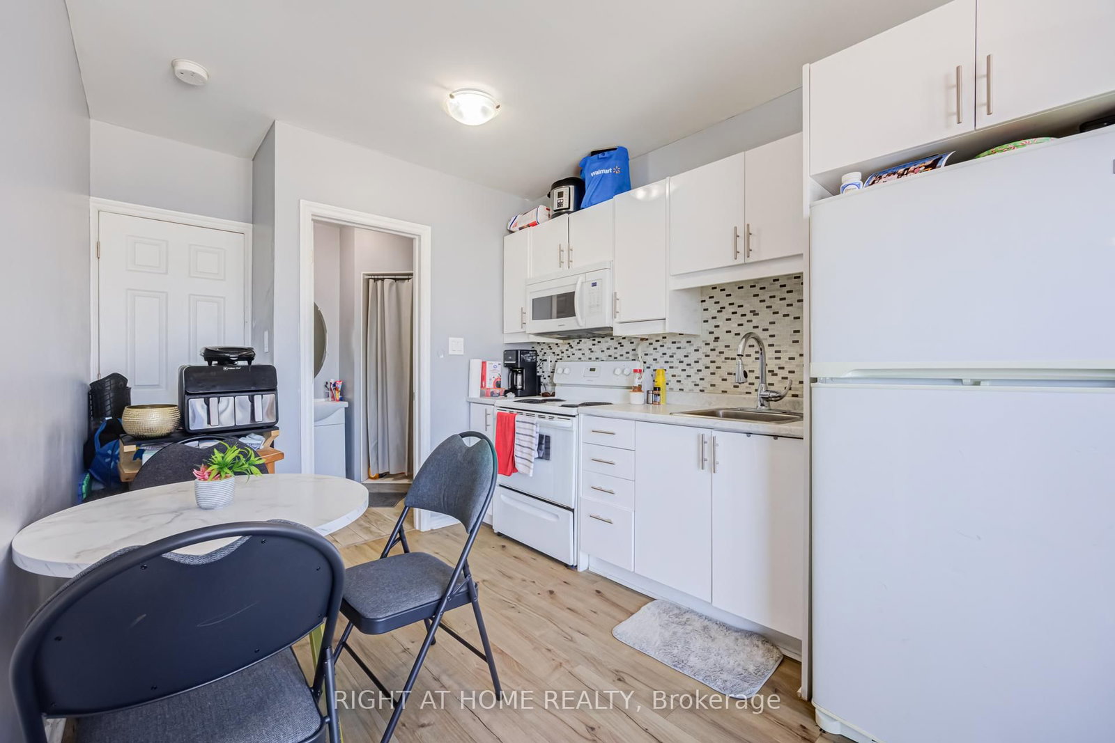 519 Rogers Road - Photo 9