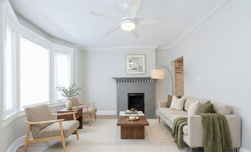 Upper - 15 Indian Rd Cres, Toronto, M6P 2E9 | Image 3