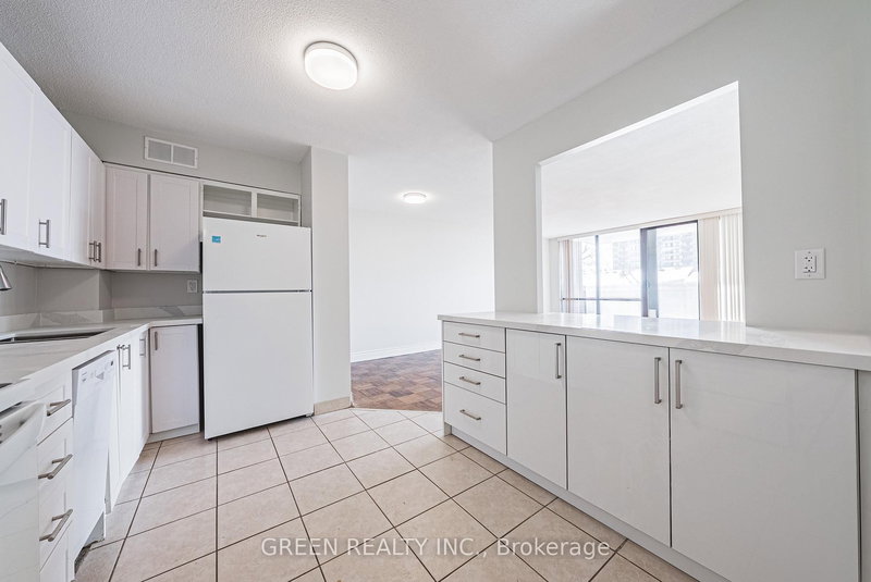 home for lease on 308-2220 Marine Drive