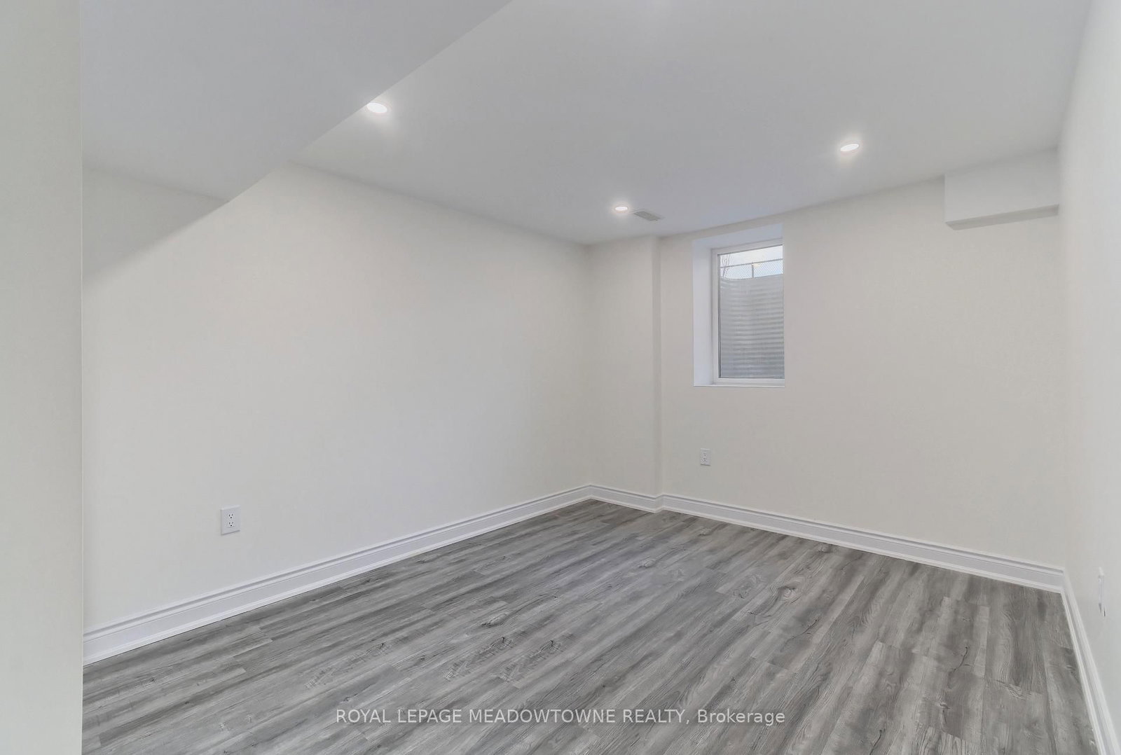 Detached House for lease at BSMT-103 Goodwin Crescent, Milton, Ontario, L9E 1H9 - Ford - MLS: W12935706