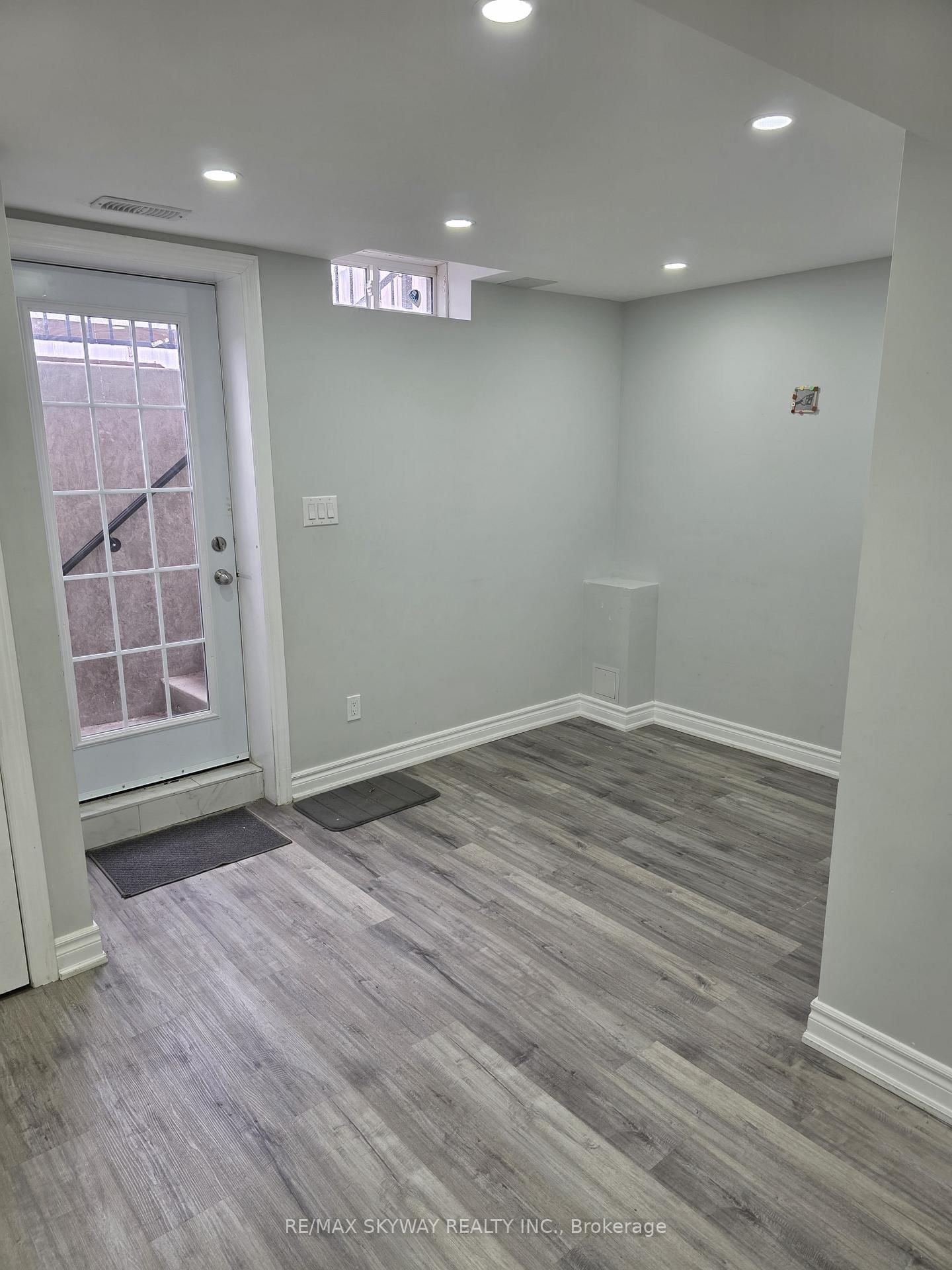 6 Haverstock Crescent, Unit Bsmt - Photo 4