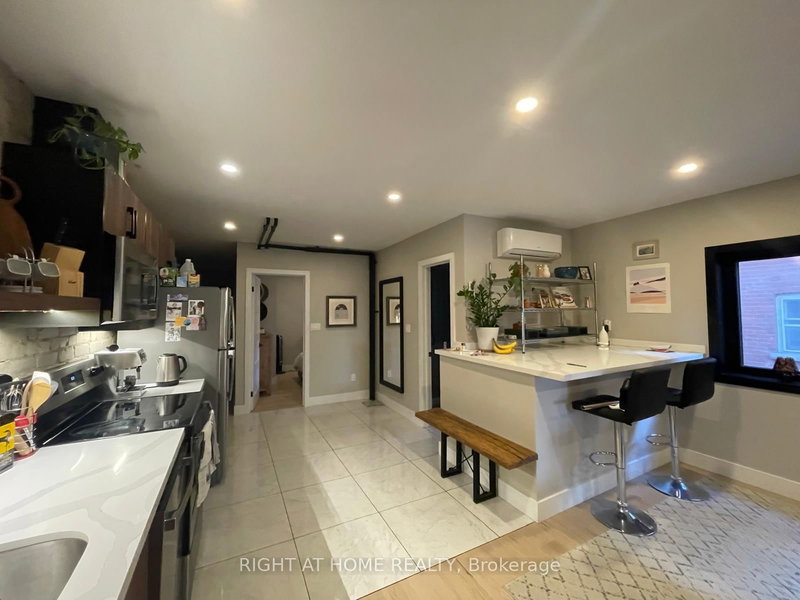 1 - 363 Parkside Dr, Toronto, M6R 2Z5 | Image 3