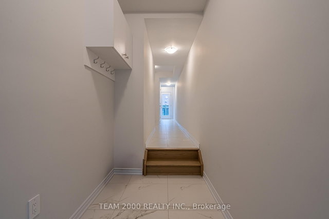 5899 Saigon Street