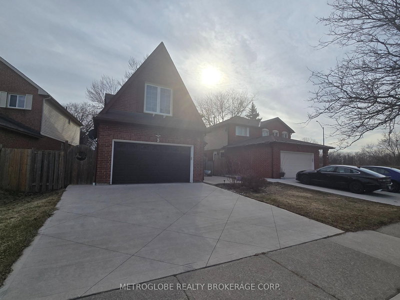 3 Gervais Dr, Brampton, L6Y 2V2 | Image 2