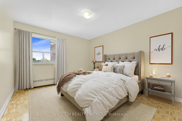 707 - 345 Lakeshore Road W