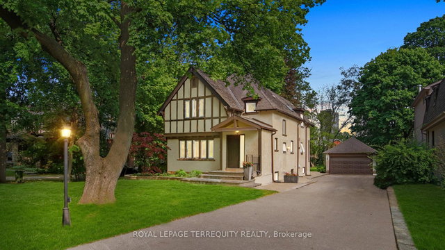 65 Burnhamthorpe Crescent