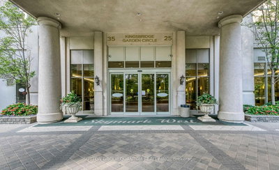 1123-25 Kingsbridge Garden Circle, Mississauga, Ontario image-0-2