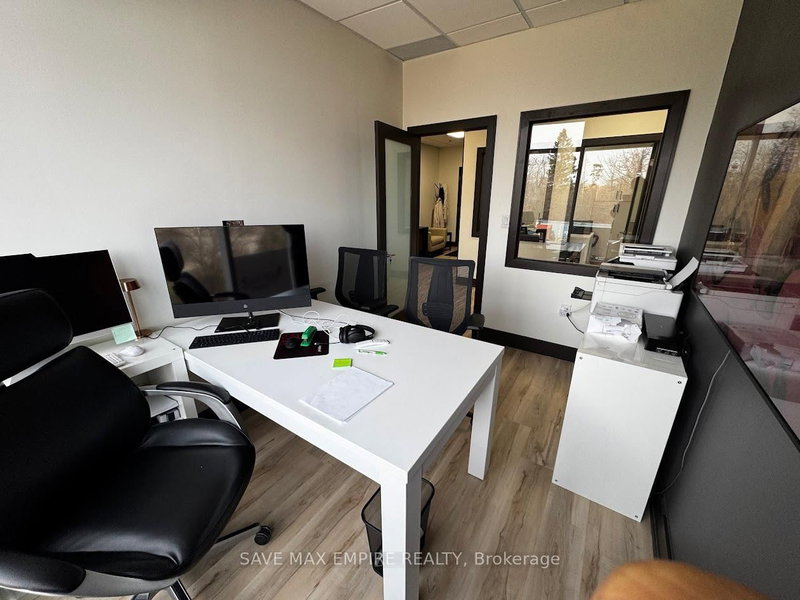 305 - 1670 North Service Rd, Oakville, L6H 7G3 | Image 2