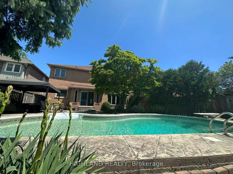 1472 Bayshire Dr, Oakville, L6H 6E6 | Image 3