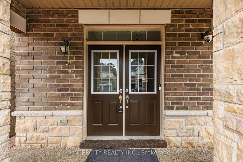 20 Russell Creek Dr, Brampton, L6R 3Y9 | Image 3