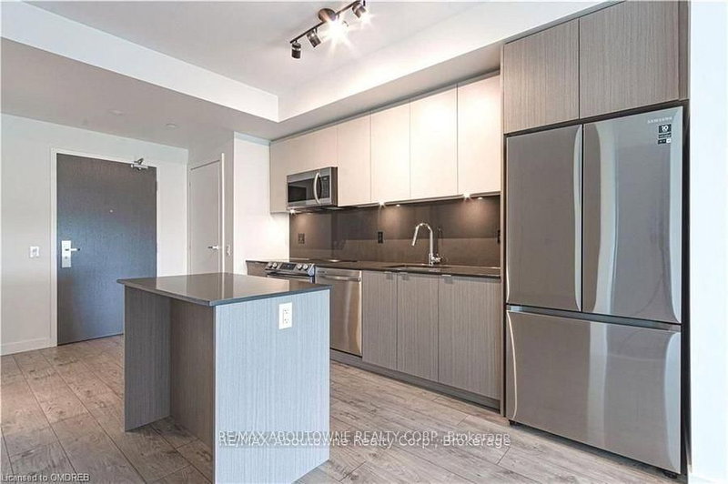 B0201 - 133 Bronte Rd, Oakville, L6L 3C1 | Image 2