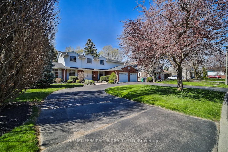 17 Ridgehill Dr, Brampton, L6Y 2C3 | Image 3