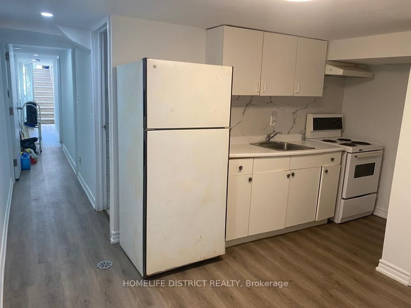 home for lease on 135 Emerson Avenue