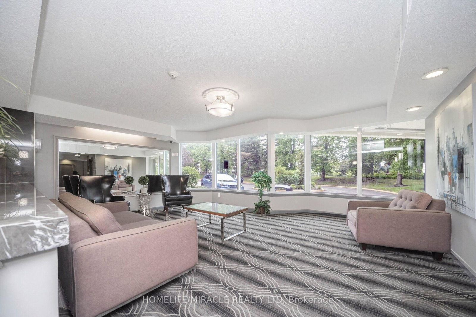 8 Lisa Street • #1802 • Brampton, ON photo 12