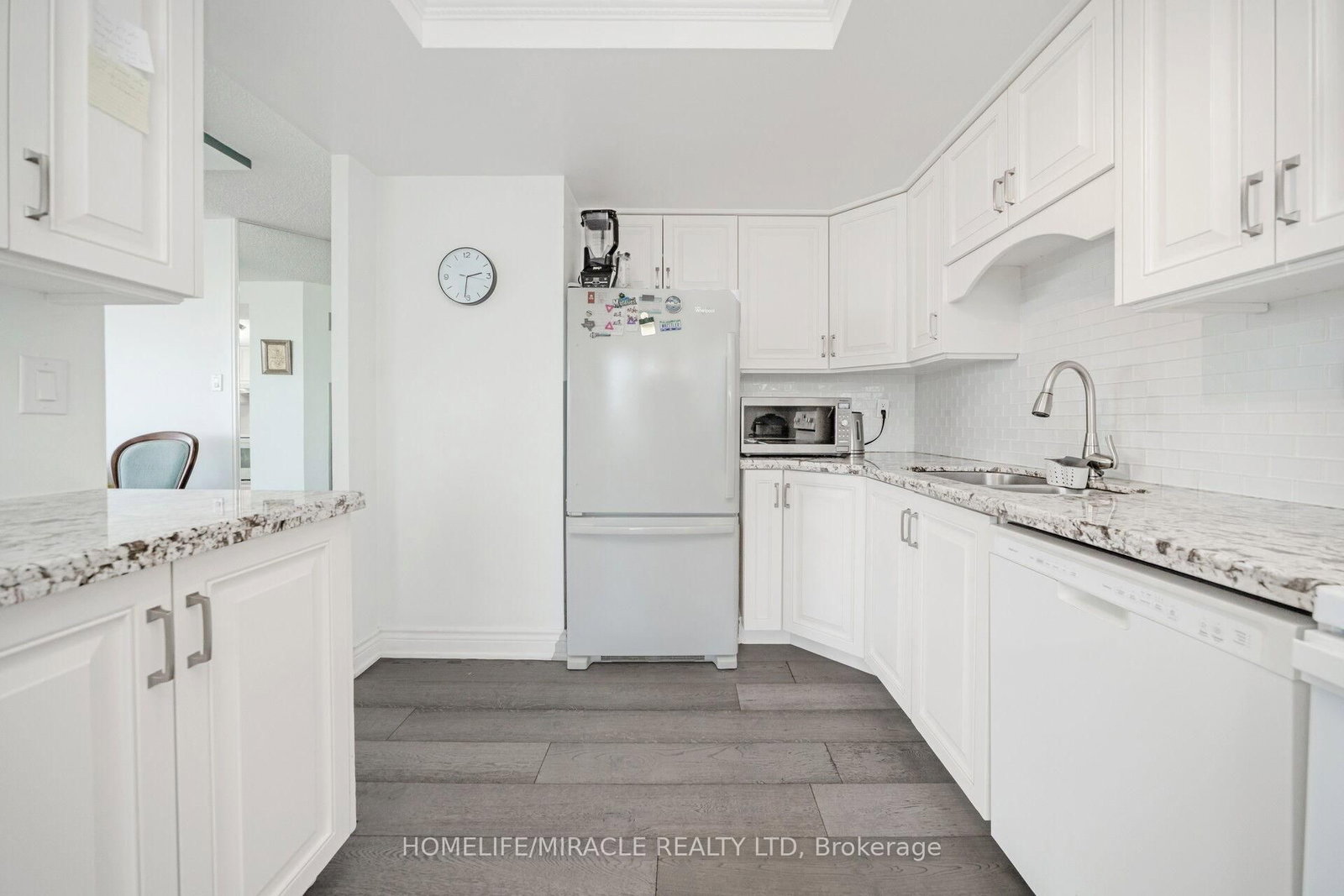 8 Lisa Street • #1802 • Brampton, ON photo 31