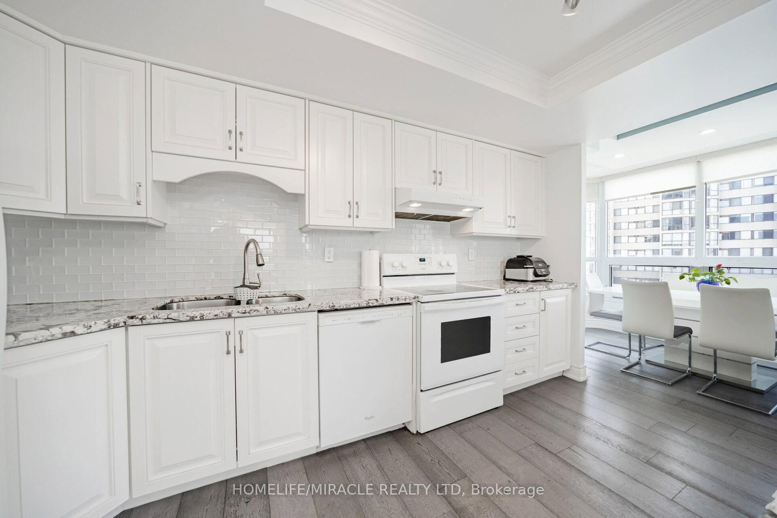 8 Lisa Street • #1802 • Brampton, ON photo 33
