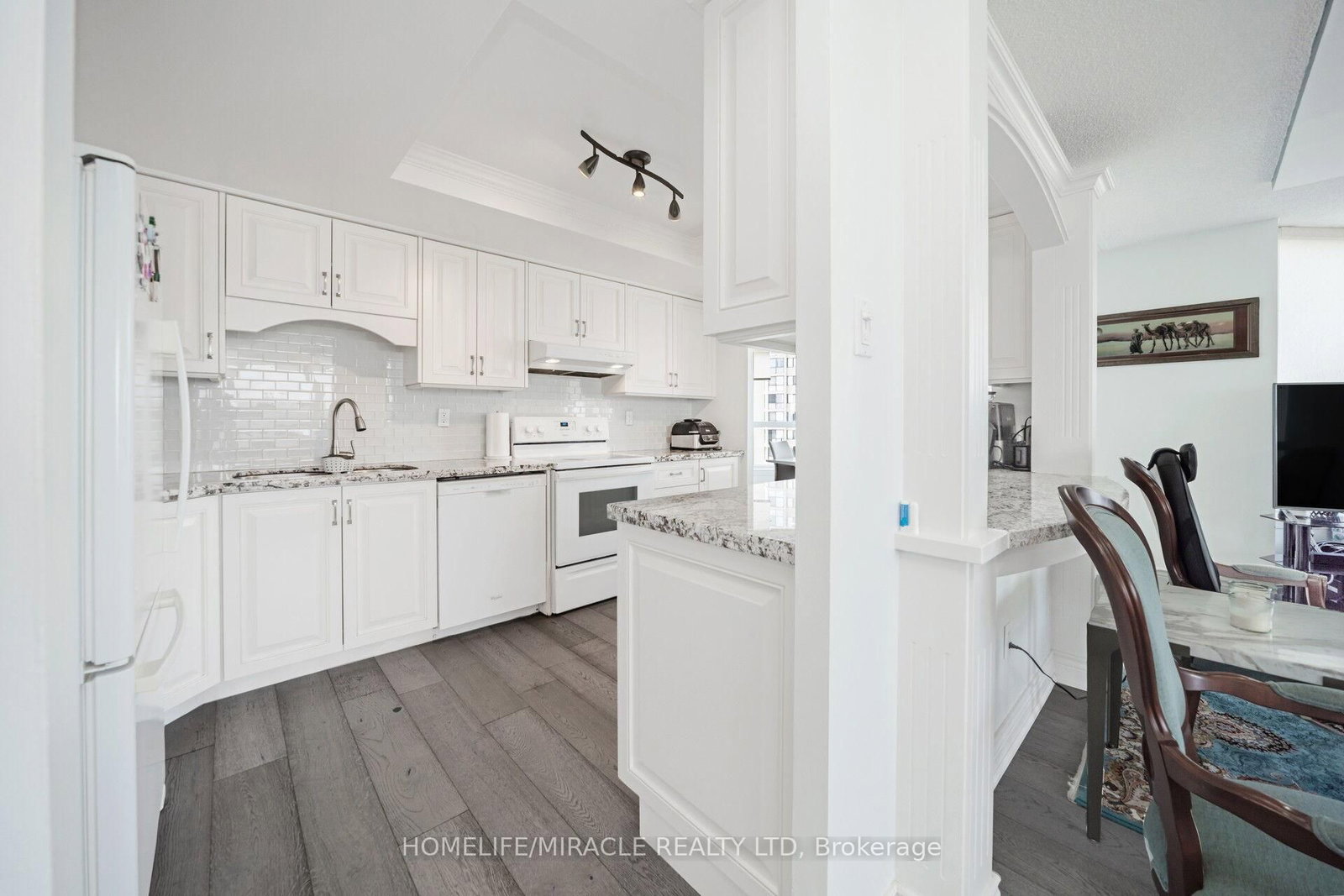 8 Lisa Street • #1802 • Brampton, ON photo 34
