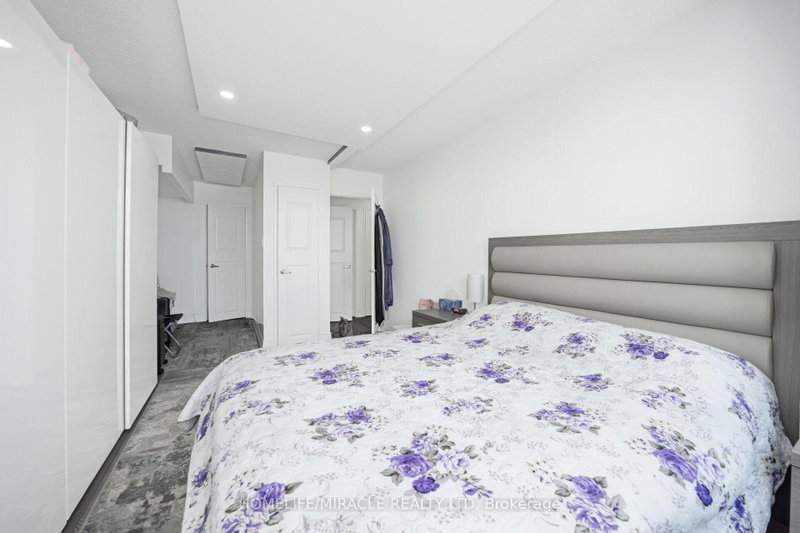 8 Lisa Brampton,ON L6T 4S6 — Photo 36