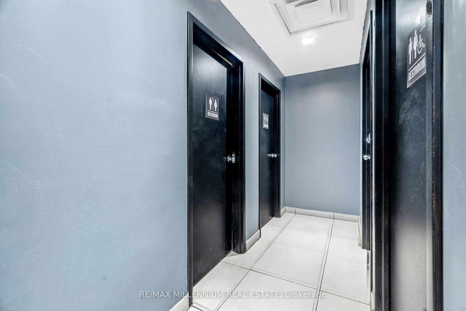 671 Appleby Line - Photo 24