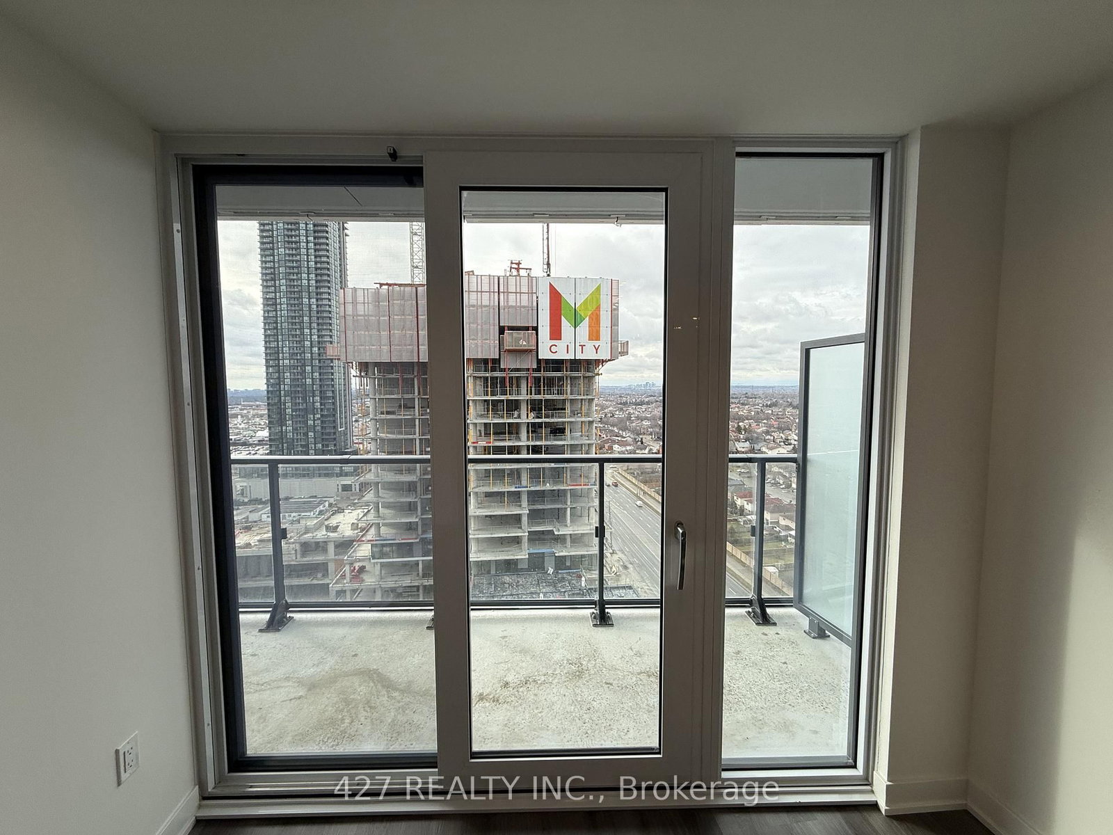 448 BURNHAMTHORPE Road, Unit 1612 - Photo 4