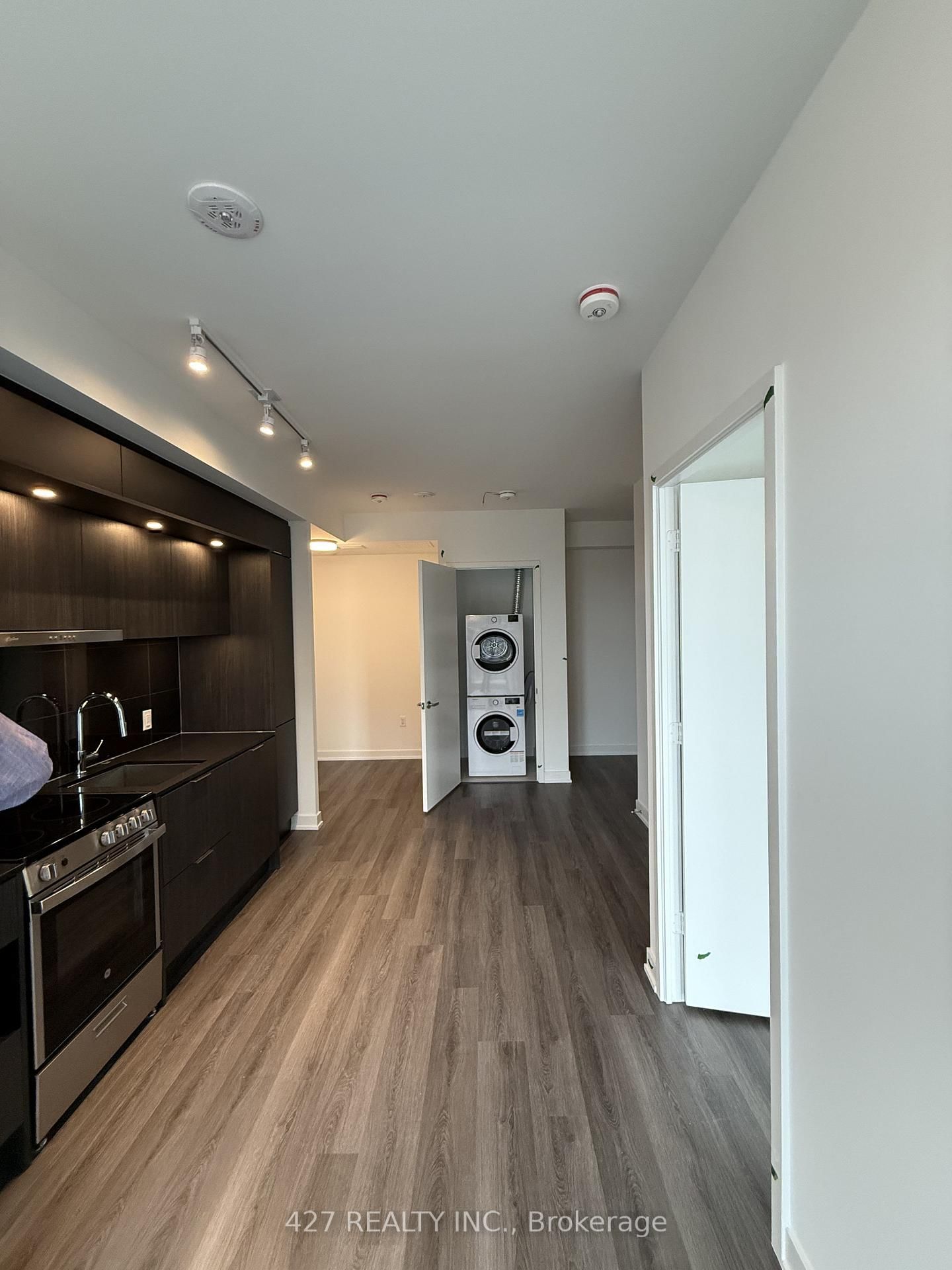 448 BURNHAMTHORPE Road, Unit 1612 - Photo 6