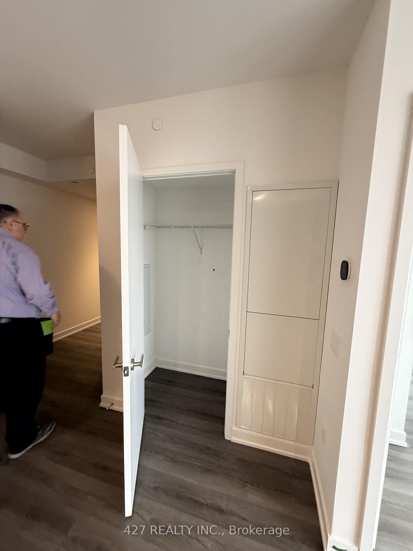 448 BURNHAMTHORPE Road, Unit 1612 - Photo 9