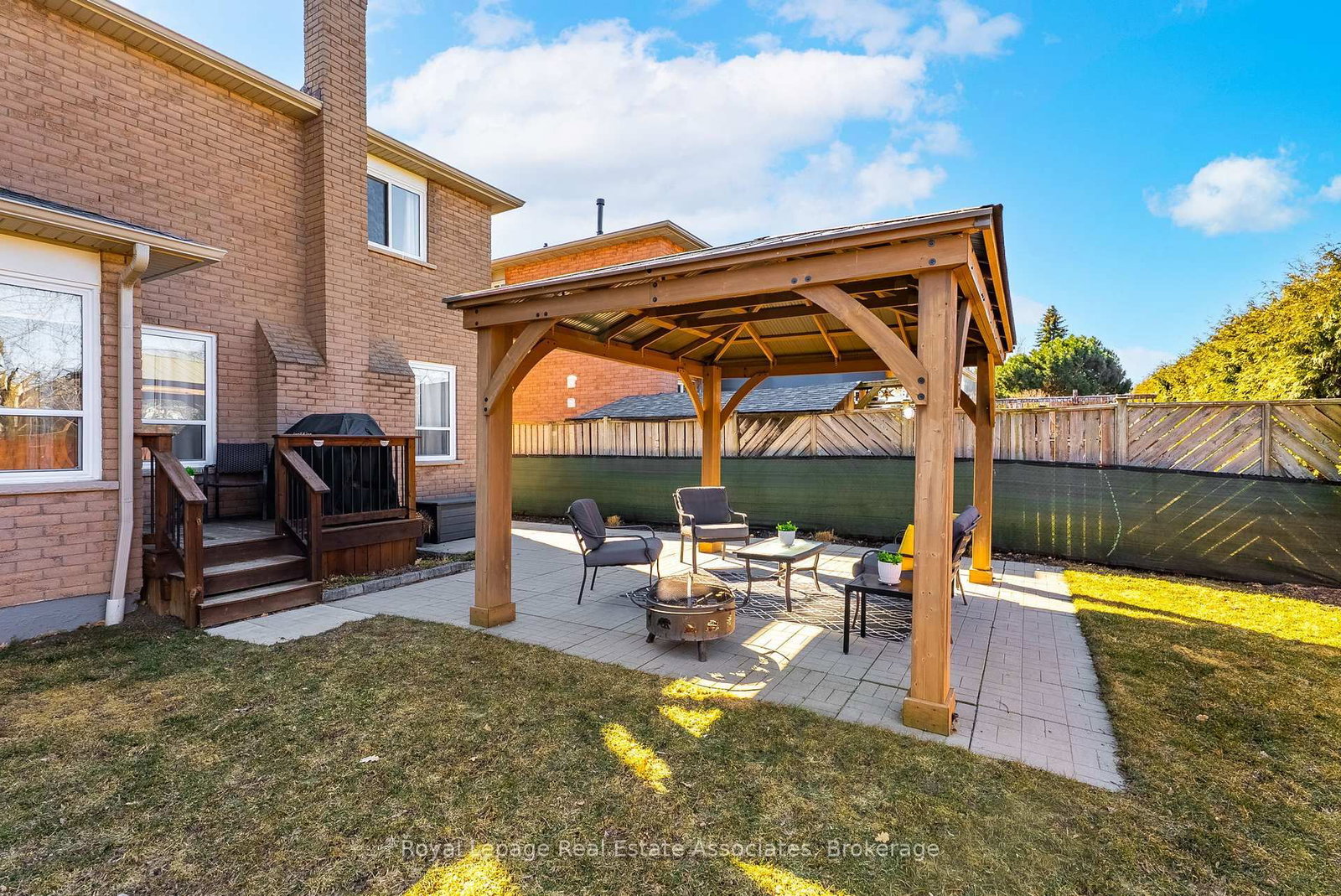 Detached House for sale at 20 Jeremy Place, Brampton, Ontario, L6S 5K6 - Northgate - MLS: W12937658