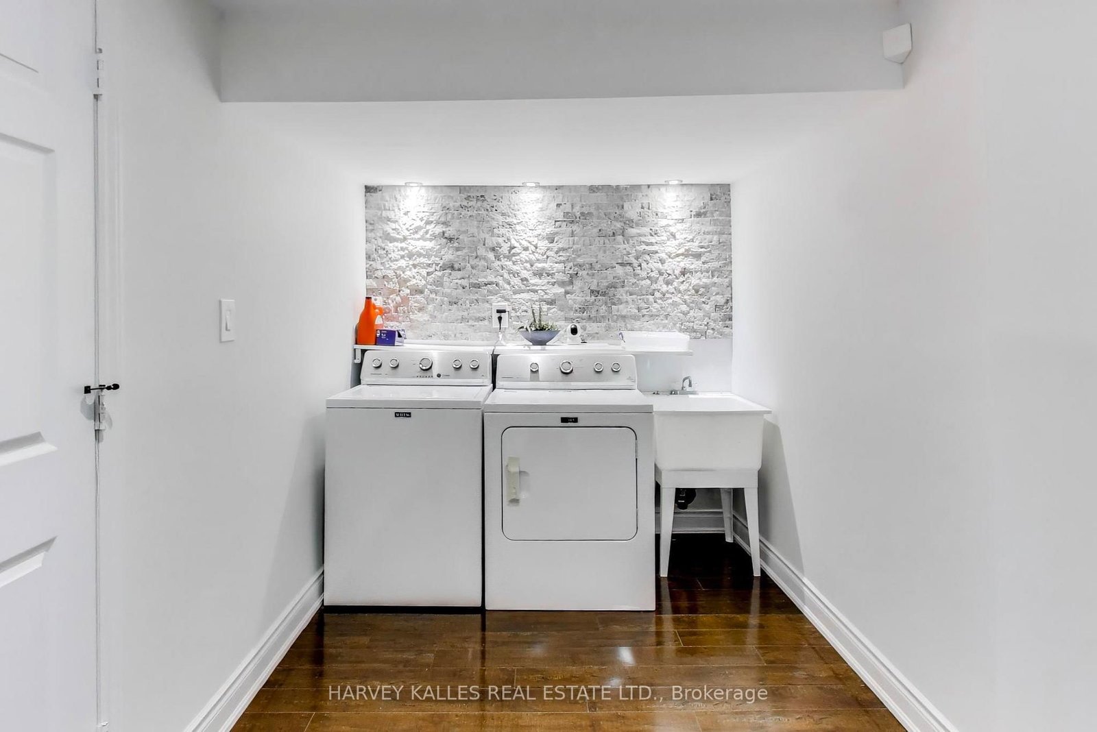 Detached House for sale at 136 Degrassi Cove Circle, Brampton, Ontario, L6X 0N8 - Credit Valley - MLS: W12937660