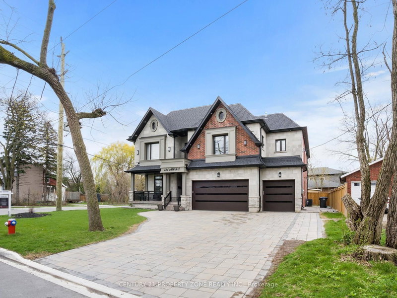 135 Mill St S, Brampton, L6Y 1T4 | Image 2