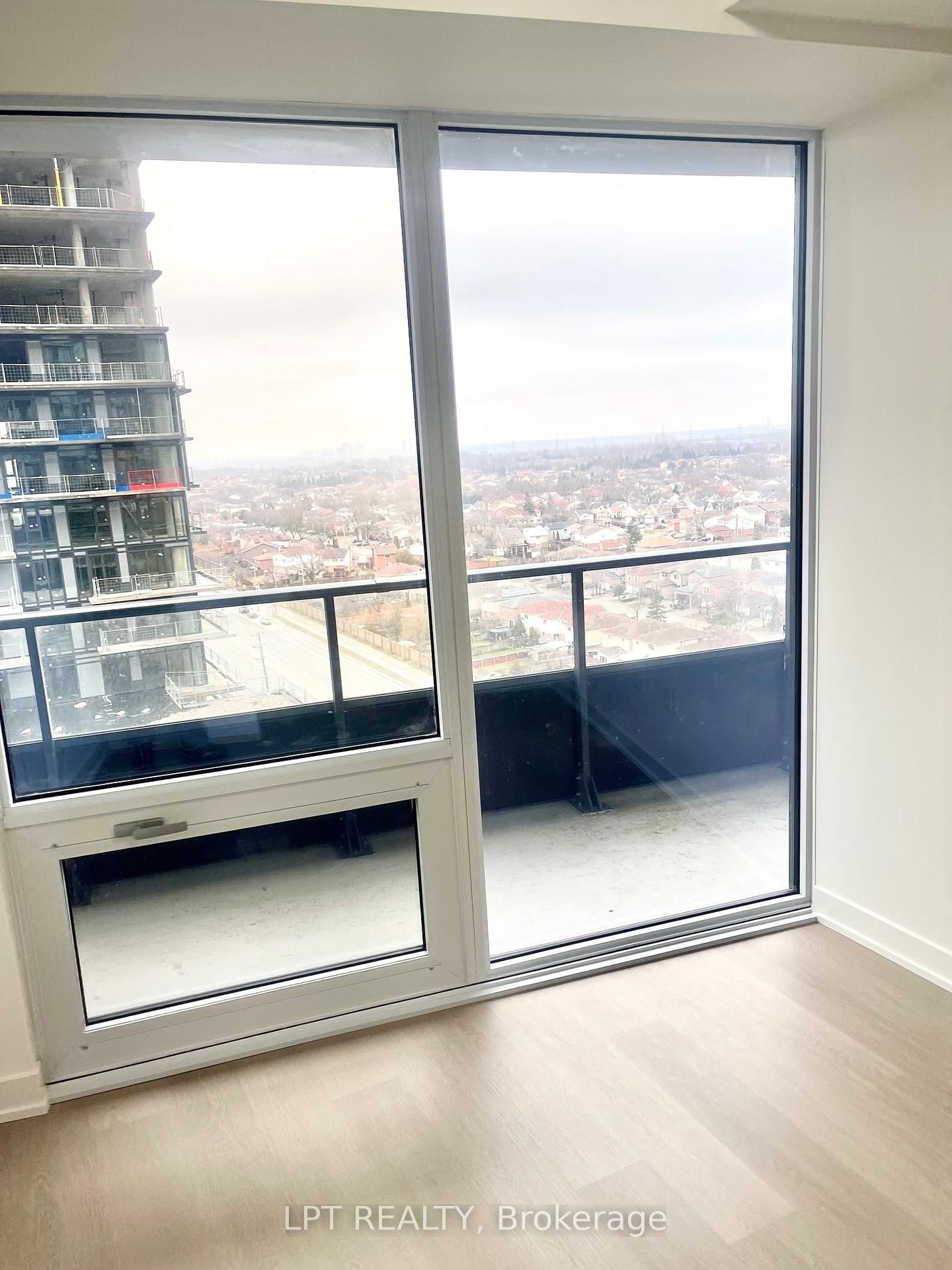 448 Burnhamthorpe Road W, Unit 1201 - Photo 19