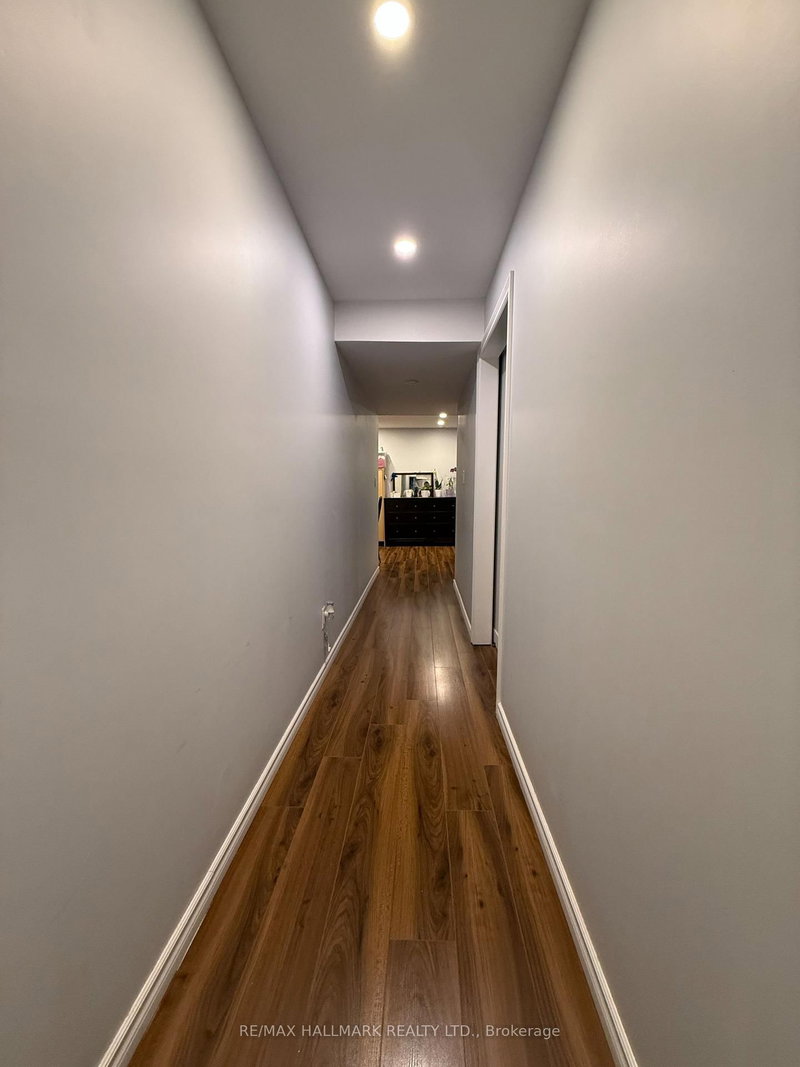 48 Van Fleet Terr, Milton, L9T 0Y4 | Image 3