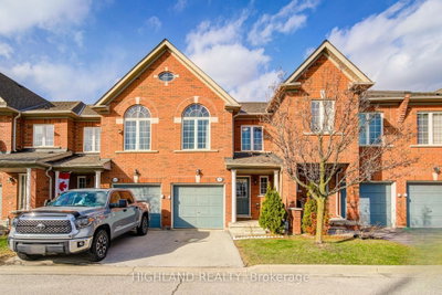 Townhouse sold at 99-6399 Spinnaker Circle, Mississauga, Ontario, L5W 1Z5 - Meadowvale Village - MLS: W12937932