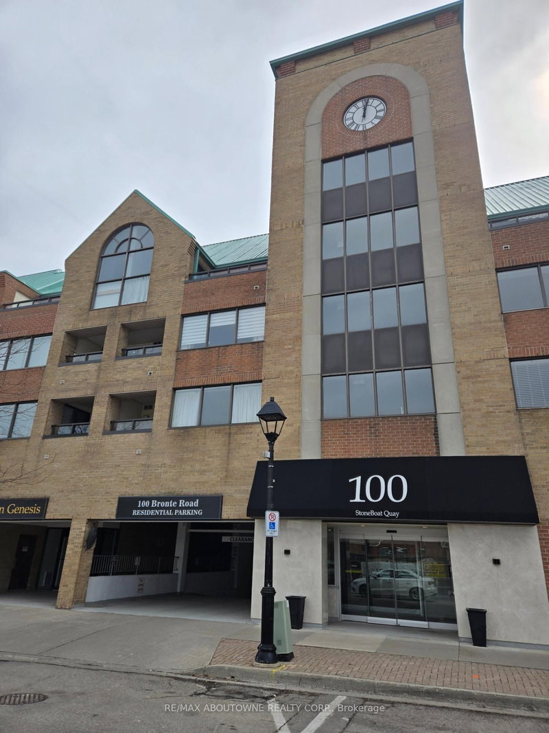 home for lease on 319-100 Bronte Road