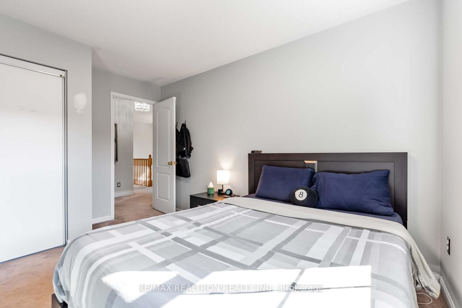 Detached House for sale at 52 Brock Drive, Brampton, Ontario, L6P 1A2 - Vales of Castlemore - MLS: W12938558