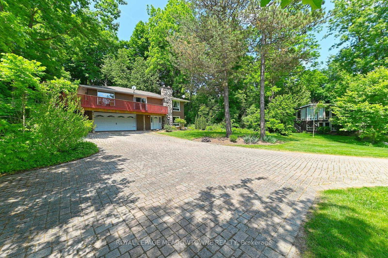 4 Ann St, Halton Hills, L7G 2V2 | Image 2