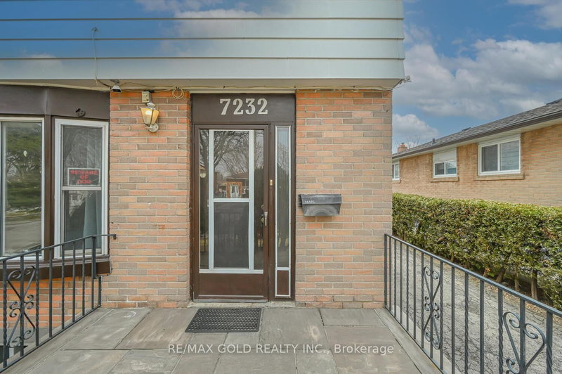 7232 Redfox Rd, Mississauga, L4T 2L8 | Image 3