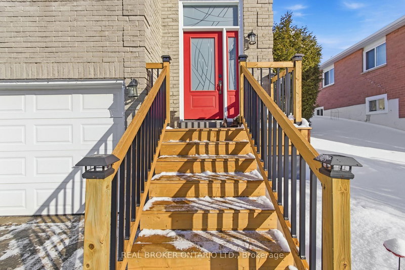 423 Scott Dr, Orangeville, L9W 4L9 | Image 2