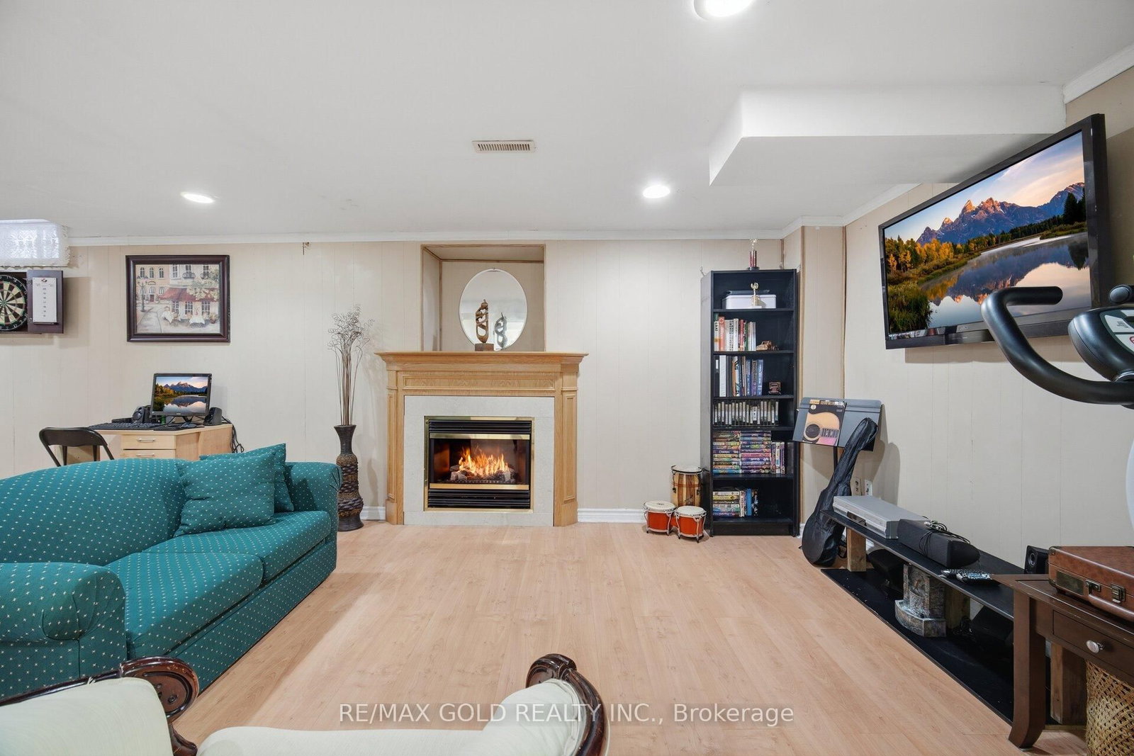 Detached House for sale at 66 Cheviot Crescent, Brampton, Ontario, L6Z 4G7 - Heart Lake East - MLS: W12939062