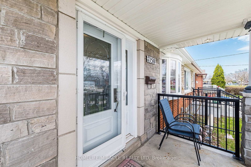 7150 Harwick Dr, Mississauga, L4T 3A4 | Image 3