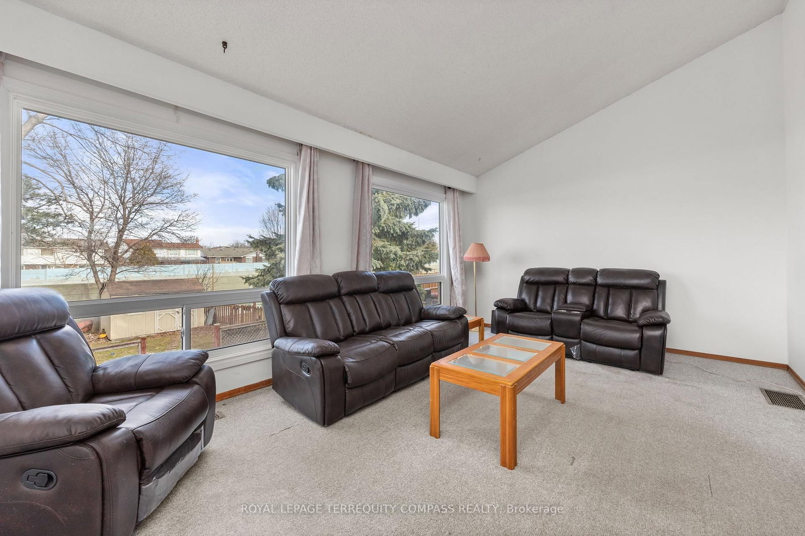 Semi-Detached House for sale at 73 Ashford Court, Brampton, Ontario, L6V 3E2 - Brampton North - MLS: W12939620