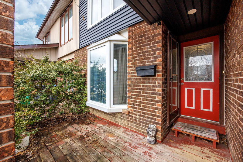 73 Ashford Crt, Brampton, L6V 3E2 | Image 2