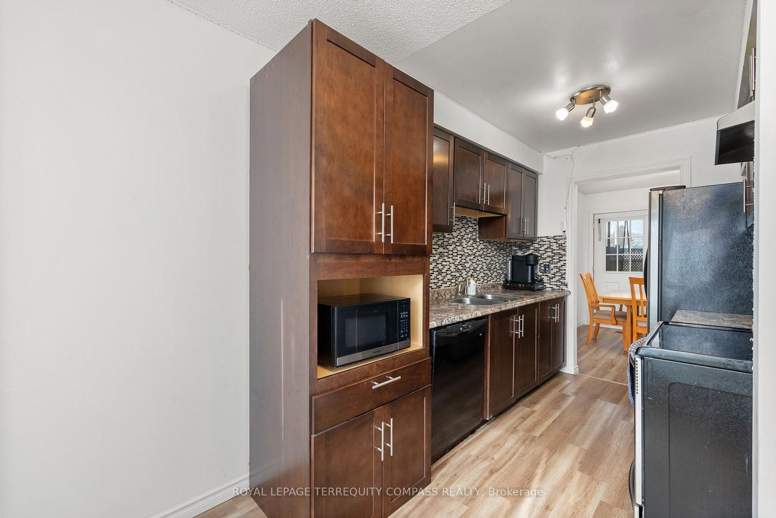 Semi-Detached House for sale at 73 Ashford Court, Brampton, Ontario, L6V 3E2 - Brampton North - MLS: W12939620