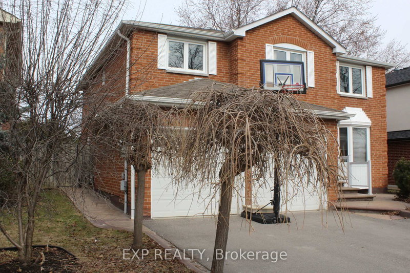 48 Howell St, Brampton, L6Y 3H8 | Image 2